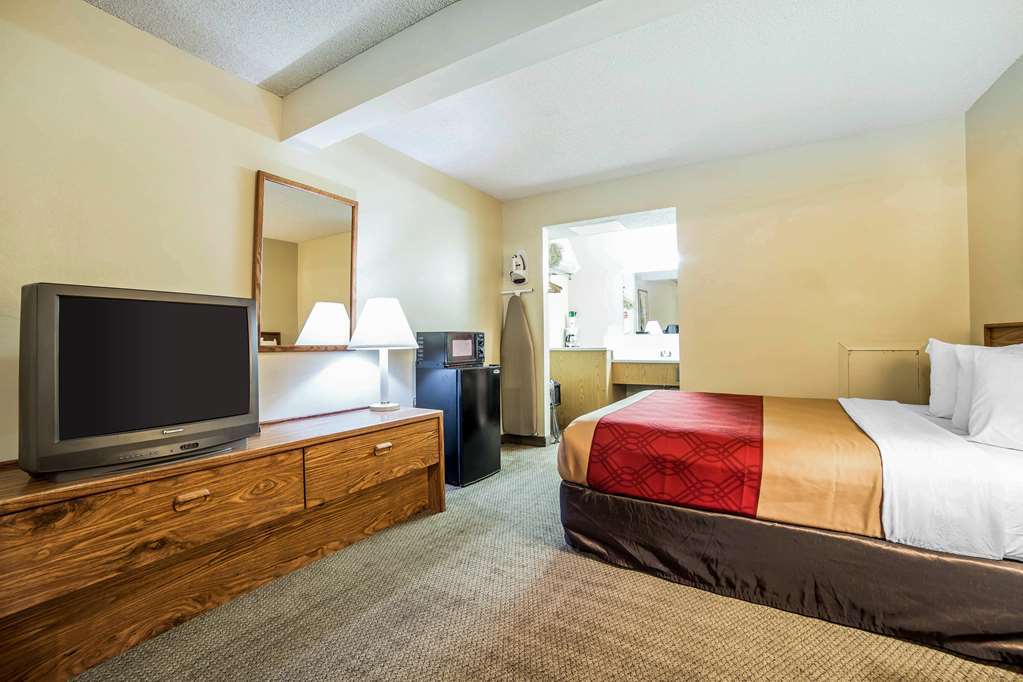 Econo Lodge 록 스프링스 객실 사진